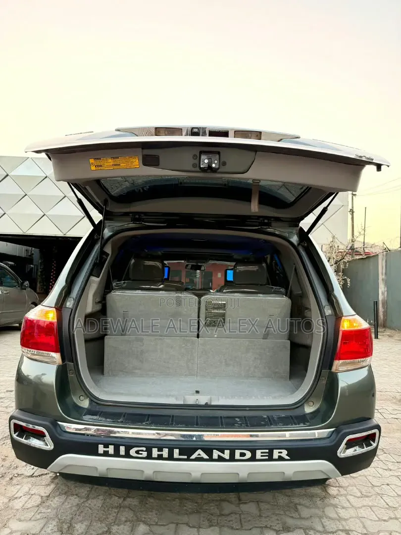 Toyota Highlander 2012 Green