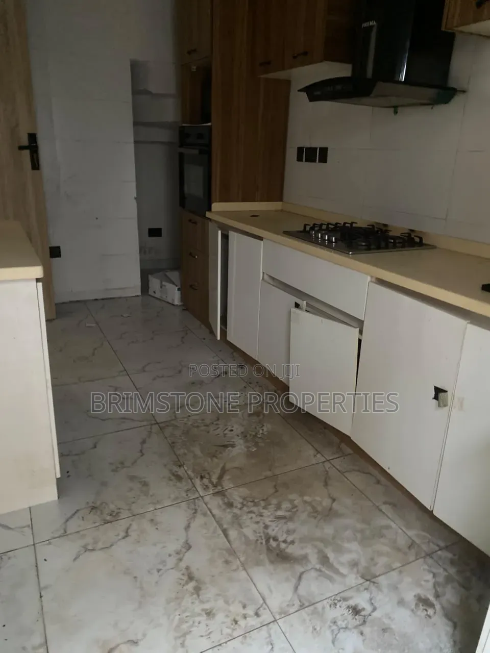 Furnished 3bdrm Duplex in Chevron for rent