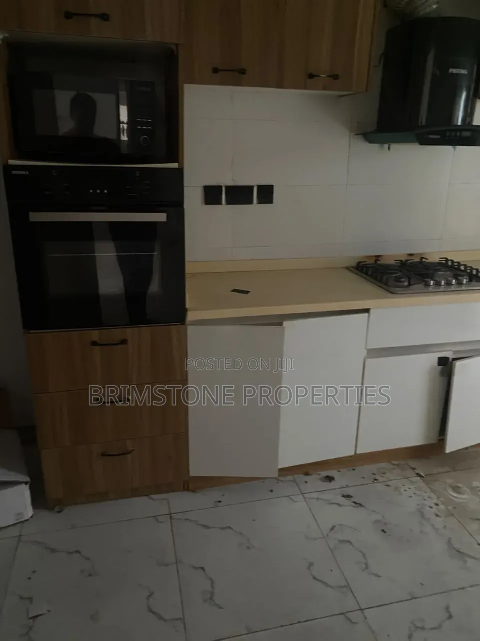 Furnished 3bdrm Duplex in Chevron for rent