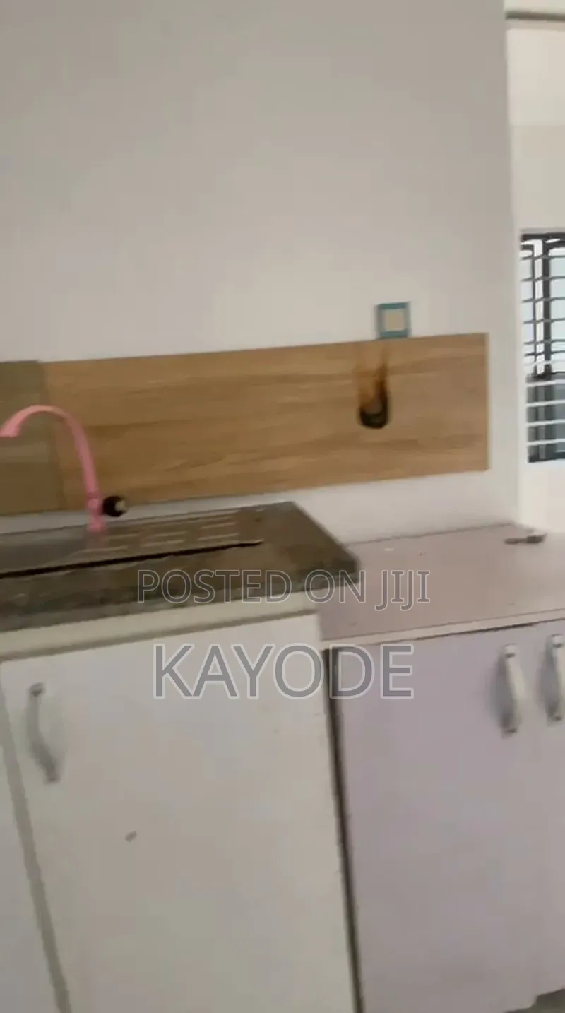 Studio Apartment in Maple Electric, Lafiaji for rent