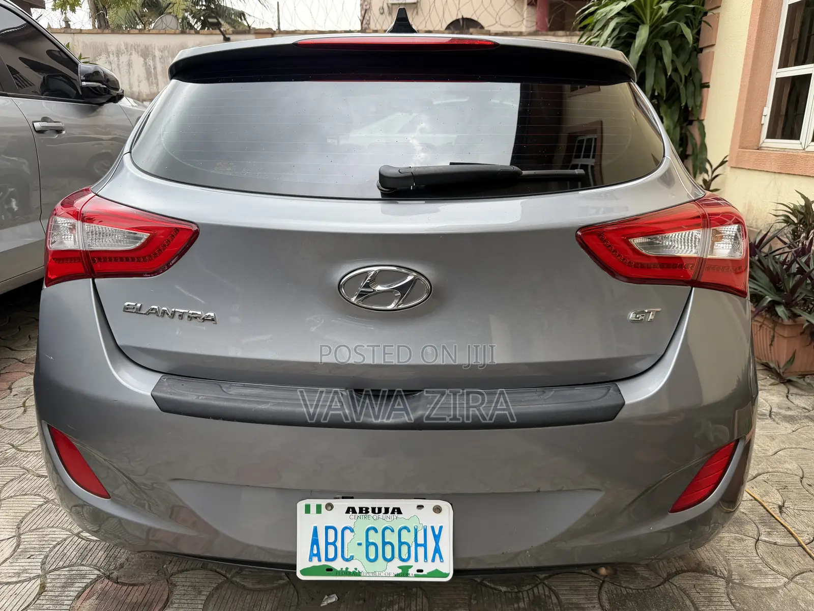 Hyundai Elantra Limited 4dr Sedan (1.8L 4cyl 6A) 2014 Gray