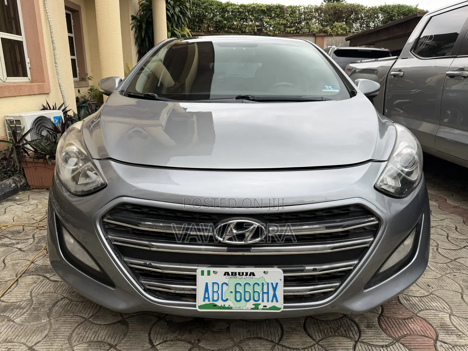 Hyundai Elantra Limited 4dr Sedan (1.8L 4cyl 6A) 2014 Gray
