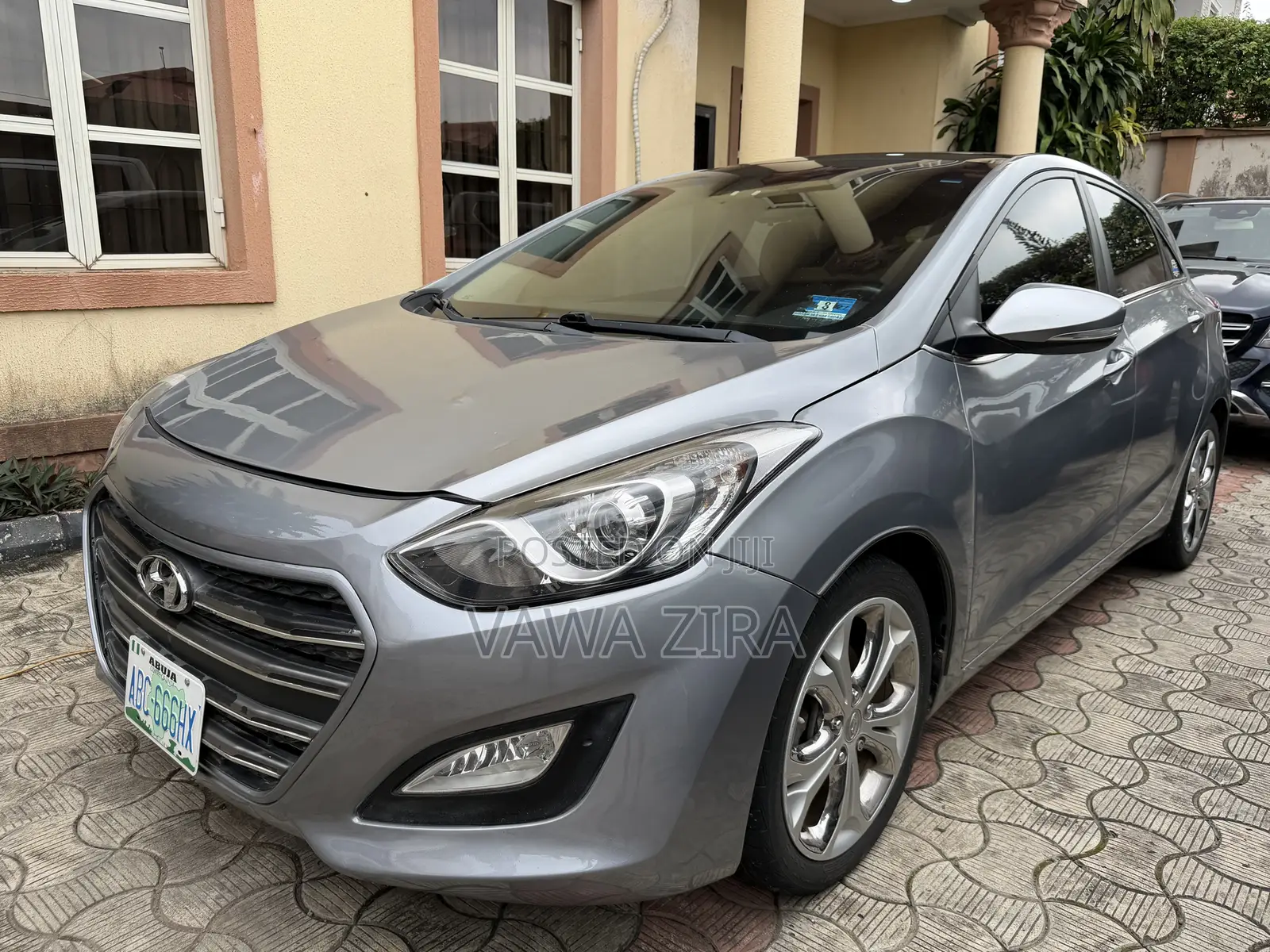 Hyundai Elantra Limited 4dr Sedan (1.8L 4cyl 6A) 2014 Gray