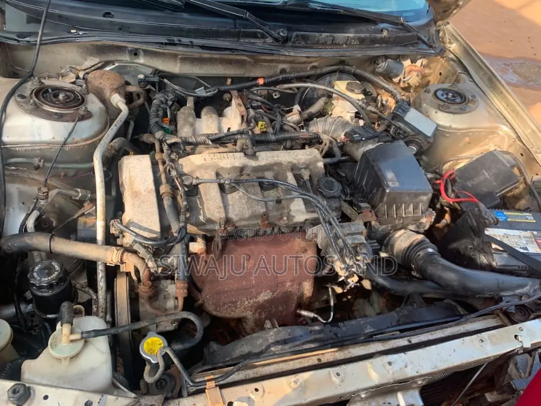 Mazda 626 LX 4dr Sedan (2.0L 4cyl 5M) 2002 Gold