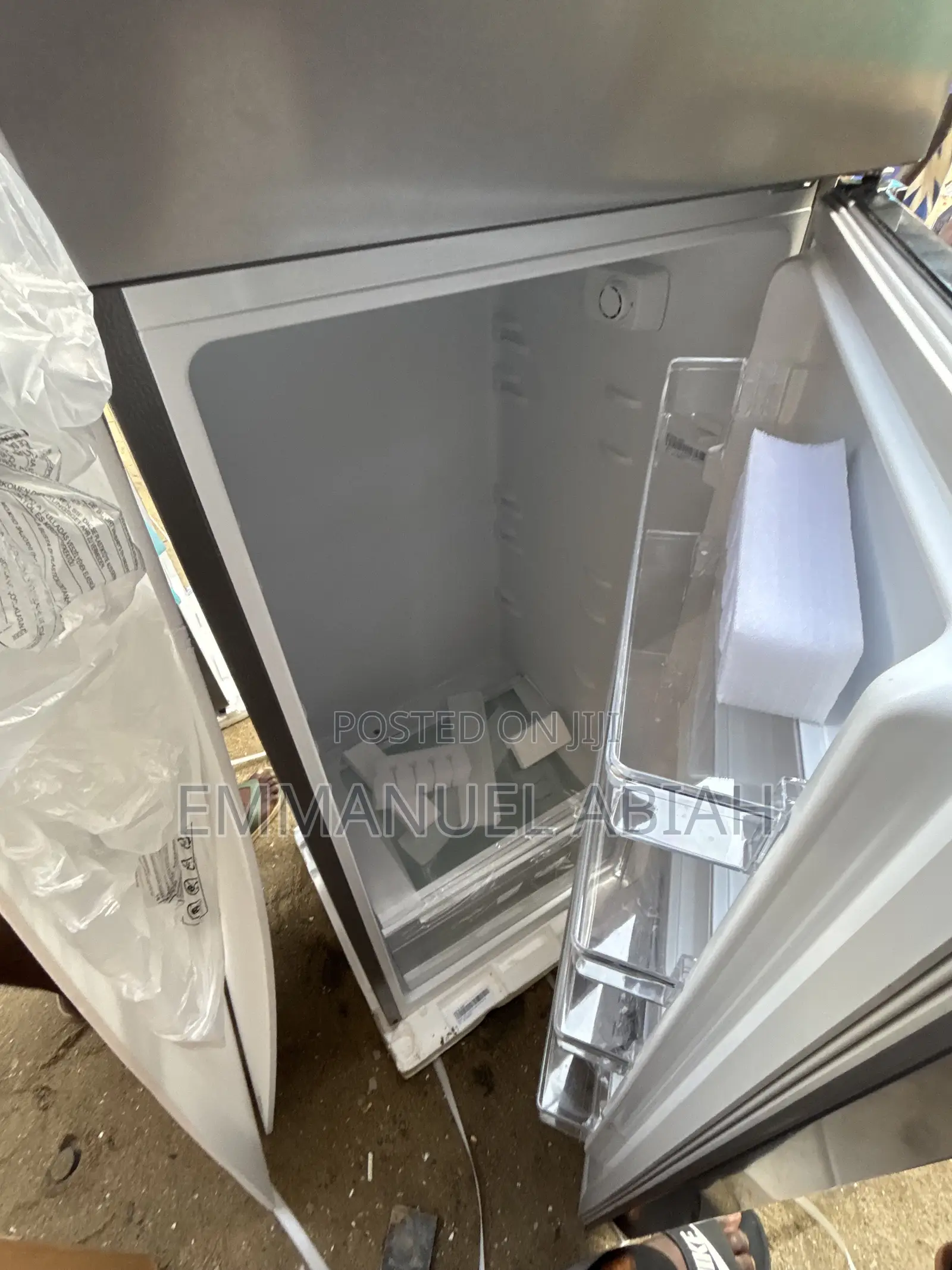 Hisense Fridge 243L