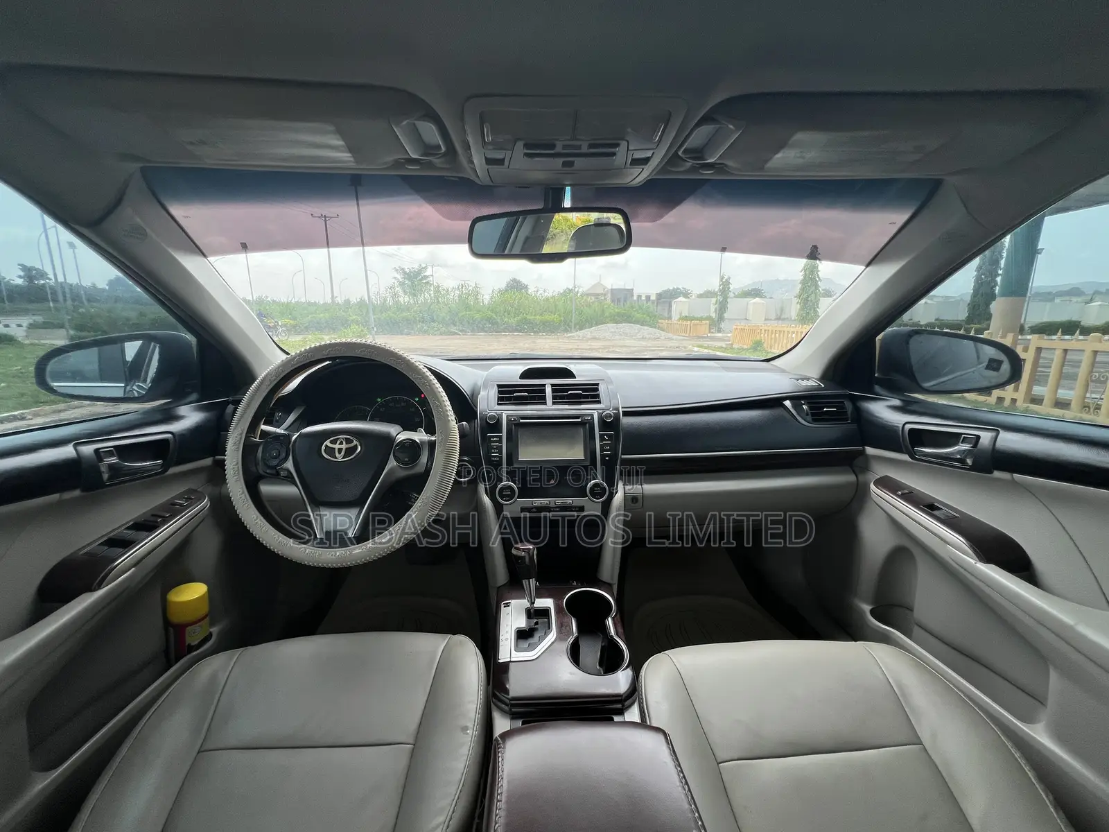Toyota Camry XLE 4dr Sedan (2.5L 4cyl 6A) 2014 Gray