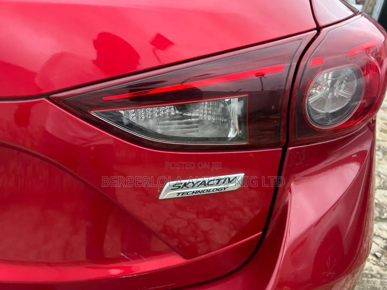 Mazda AZ 2014 Red