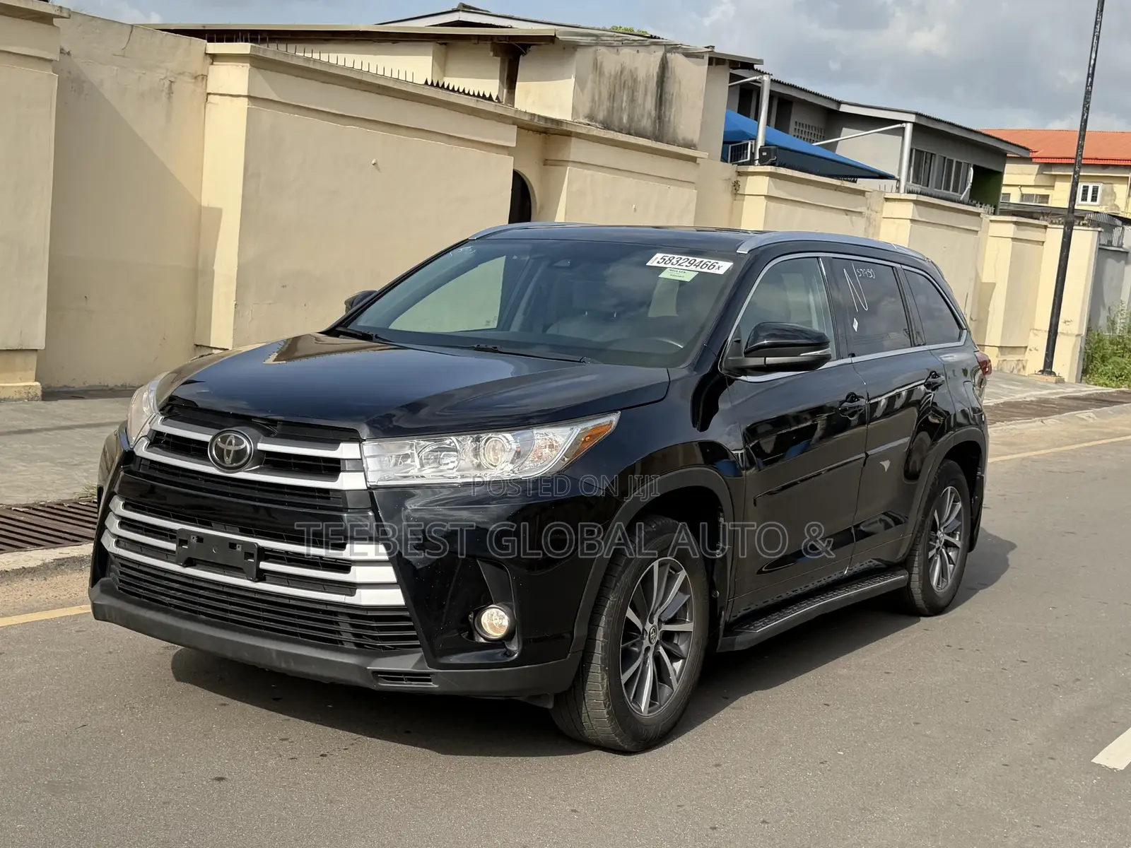 Toyota Highlander XLE 4x4 V6 (3.5L 6cyl 8A) 2017 Black