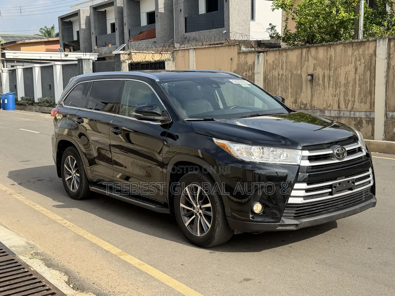 Toyota Highlander XLE 4x4 V6 (3.5L 6cyl 8A) 2017 Black