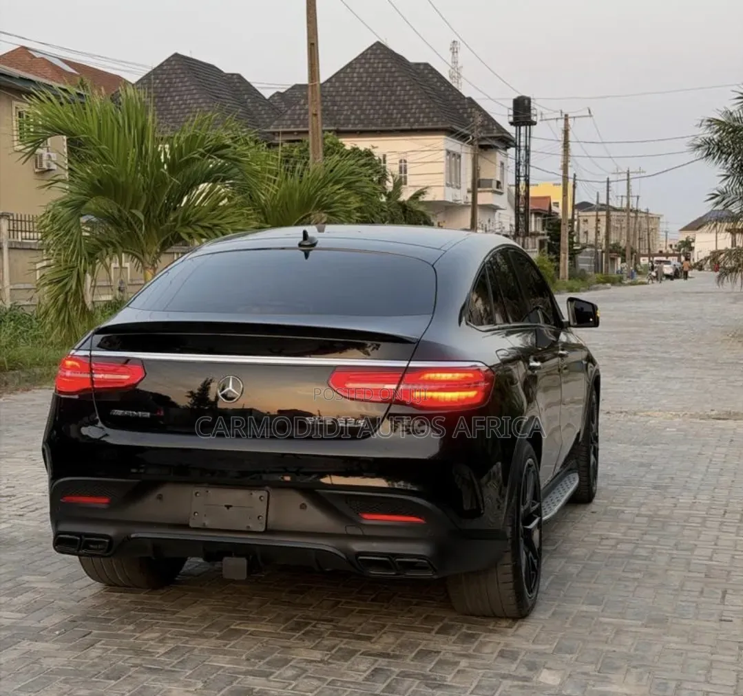 Mercedes-Benz GLE-Class 2018 Black
