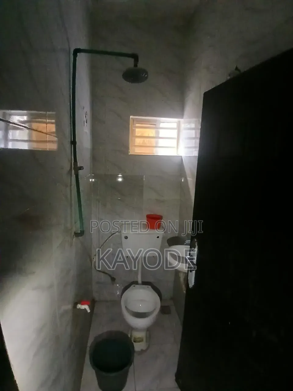 Furnished 10bdrm House in Off Lekki-Epe Expressway for sale
