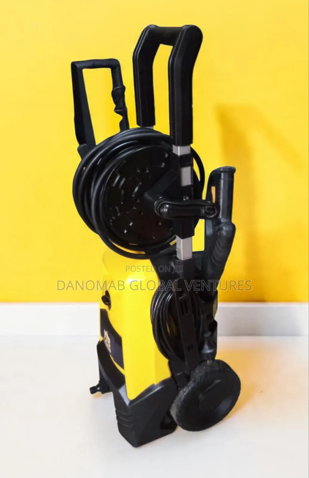 TopCraft High Pressure Washer With Onboard Soap Container