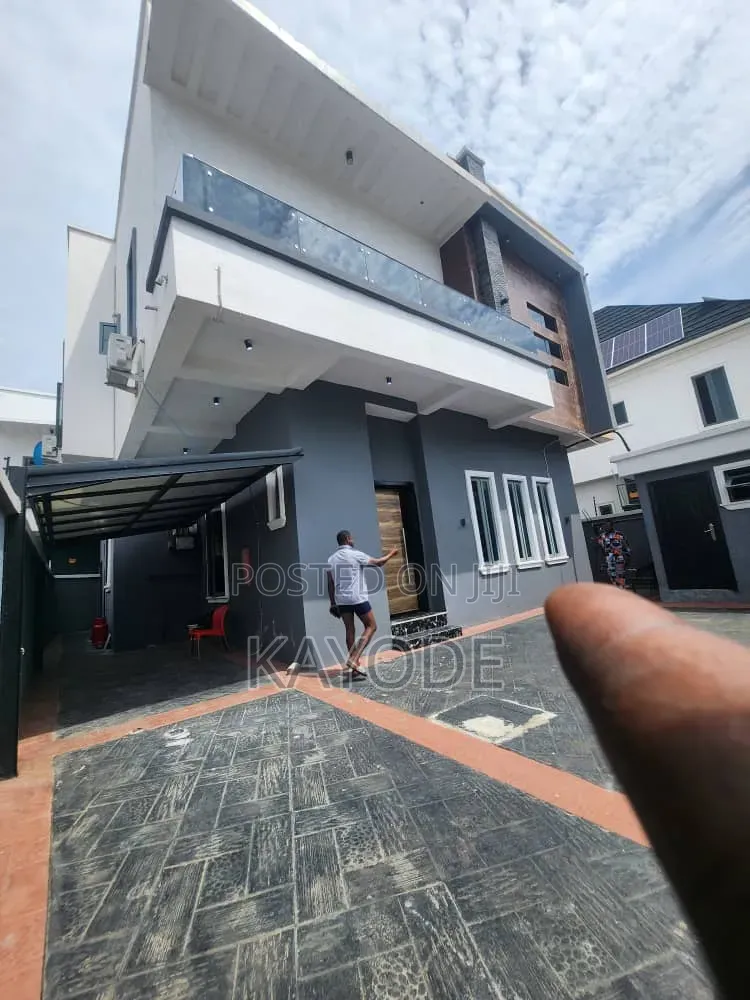 Studio Apartment in Van Daniel Estate, Chevron for rent