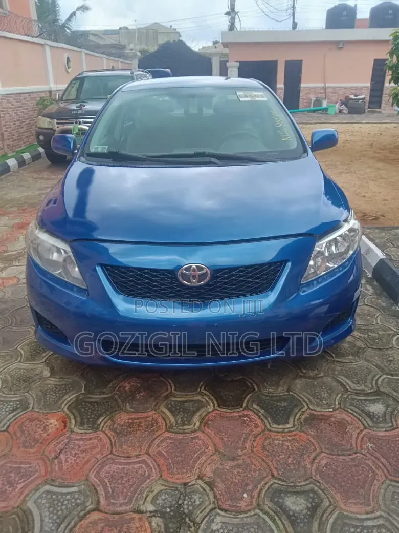 Toyota Corolla 2010 Blue