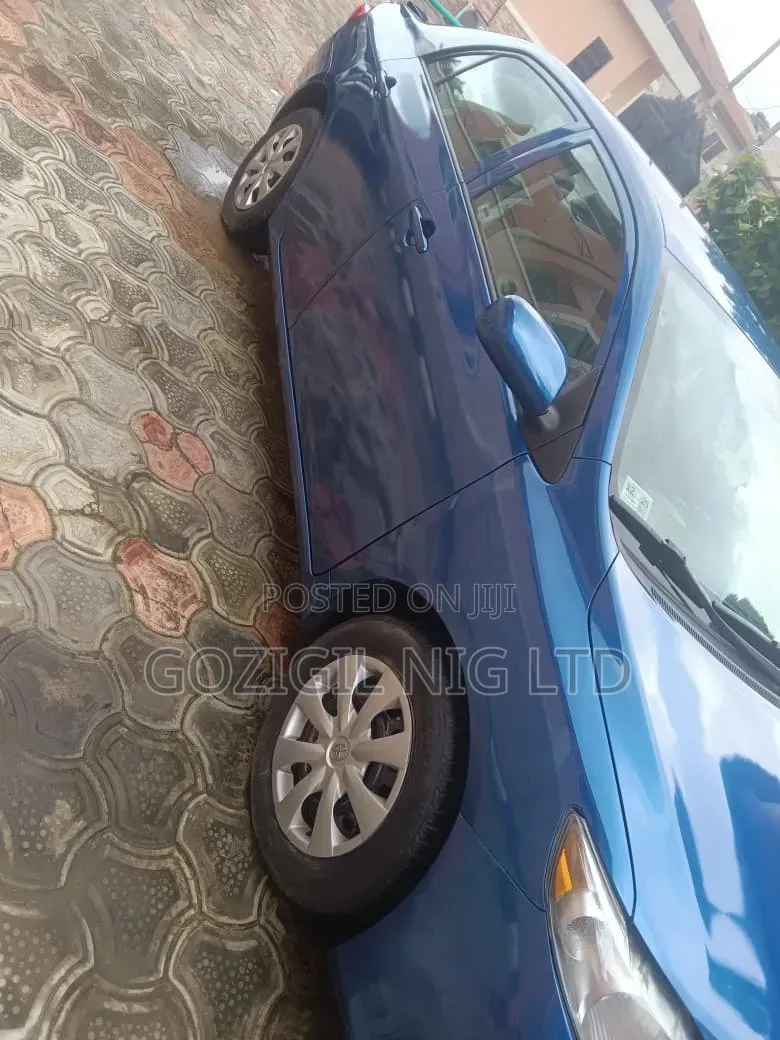 Toyota Corolla 2010 Blue