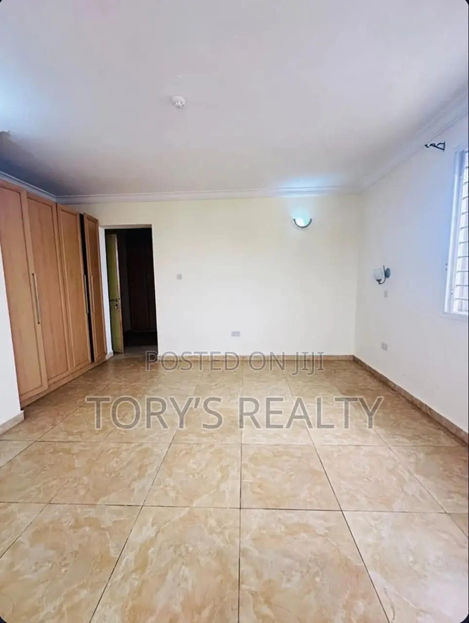 3bdrm Apartment in Lekki Phase 1 for rent