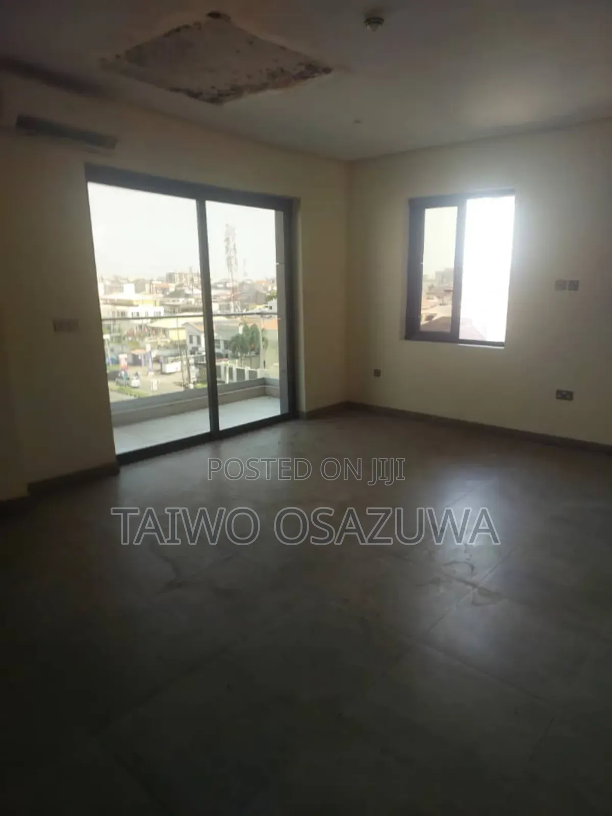 3bdrm Apartment in Admiralty Way, Lekki Phase 1 for rent