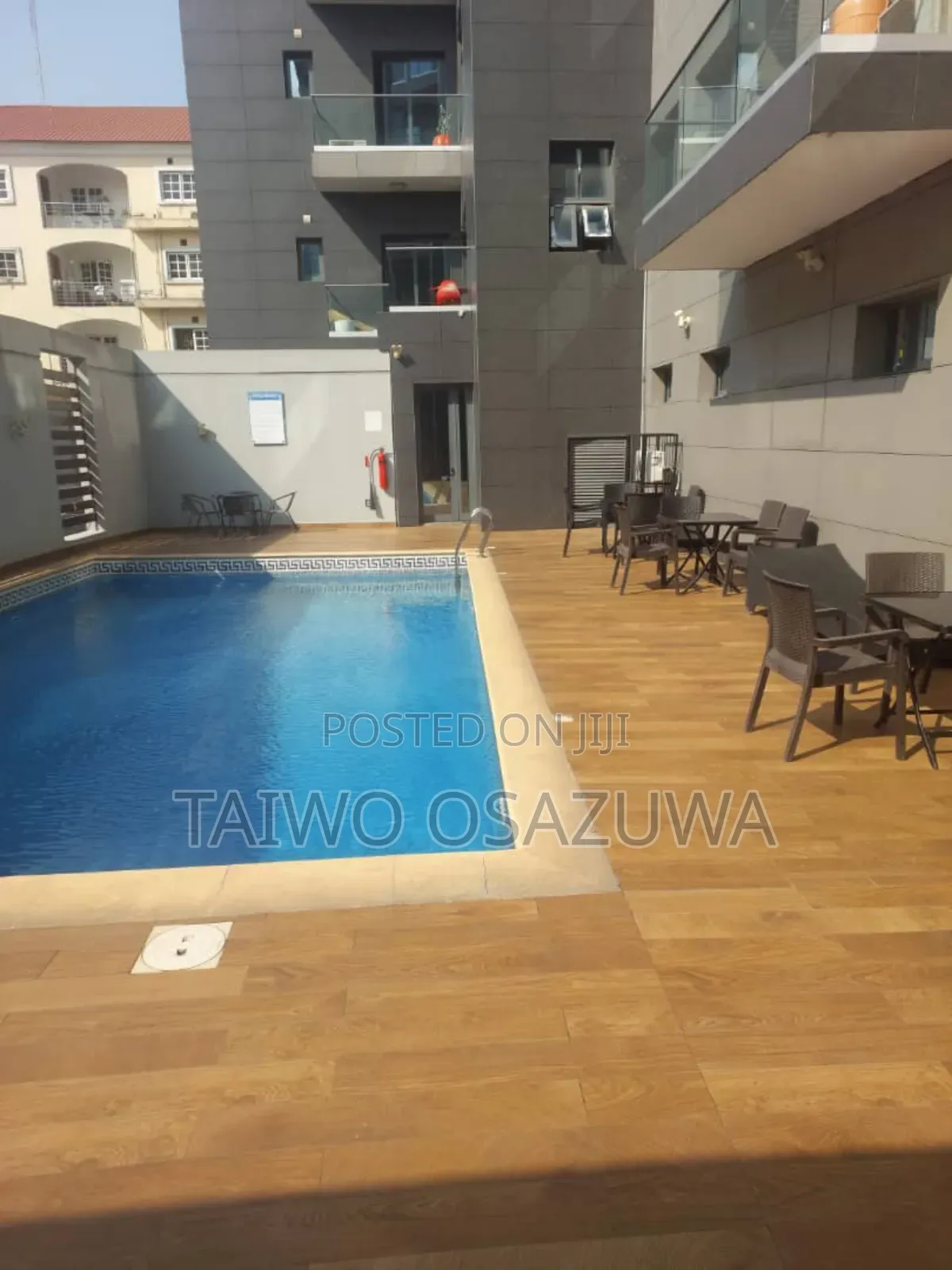 3bdrm Apartment in Admiralty Way, Lekki Phase 1 for rent
