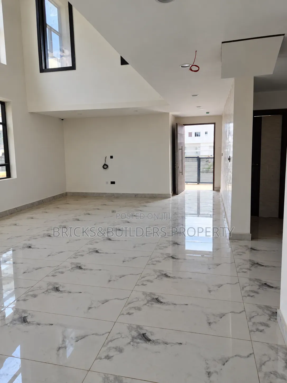 6bdrm Duplex in Guzape District for sale