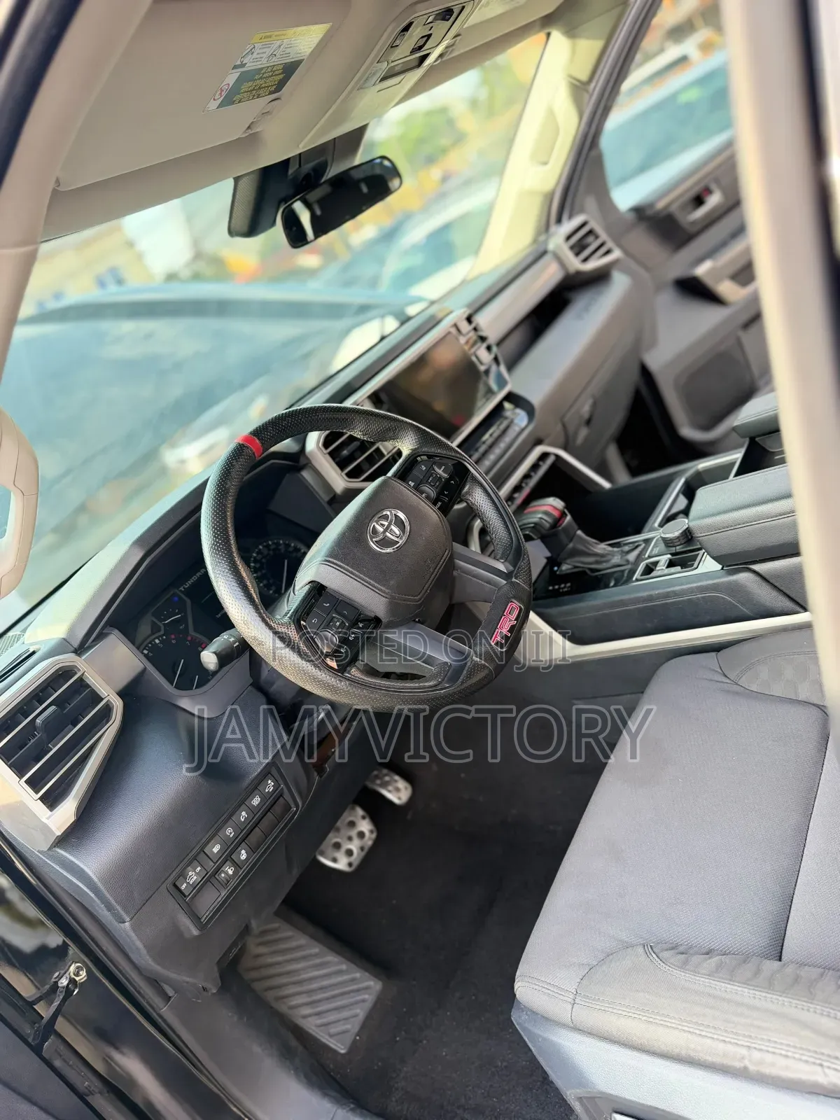 Toyota Tundra 2022 Gray