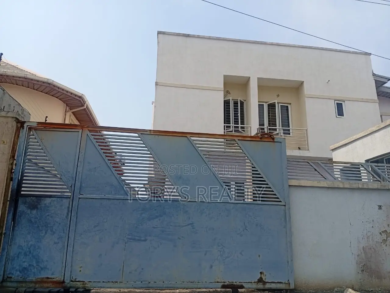12bdrm Block of Flats in Lekki Phase 1 for sale