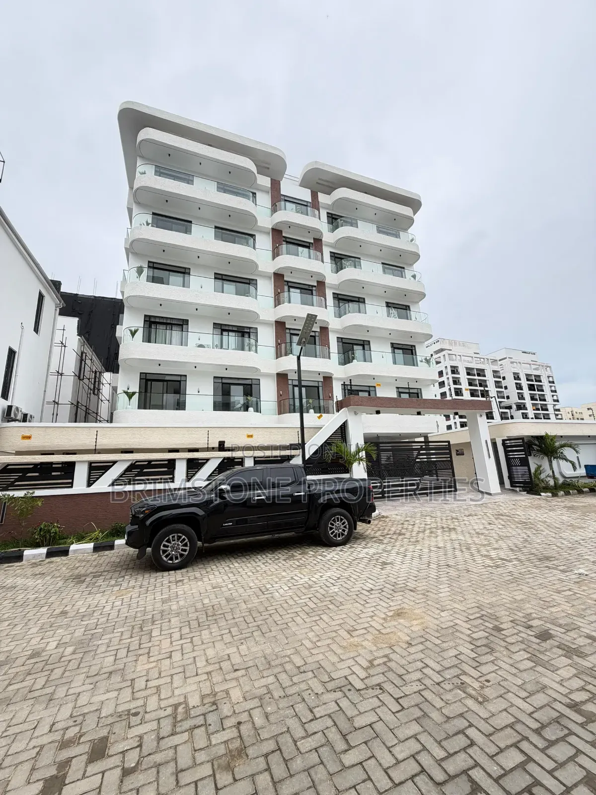 Furnished 2bdrm Apartment in Lekki Phase 1 for sale