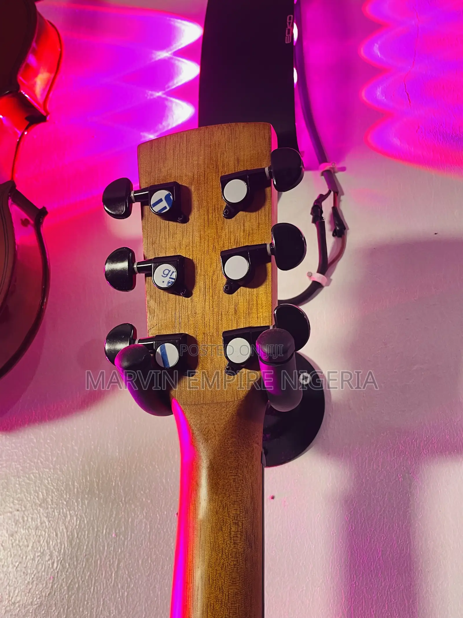 Brand New Electro Acoustic Guitar Cutaway Body for Stage Performances
