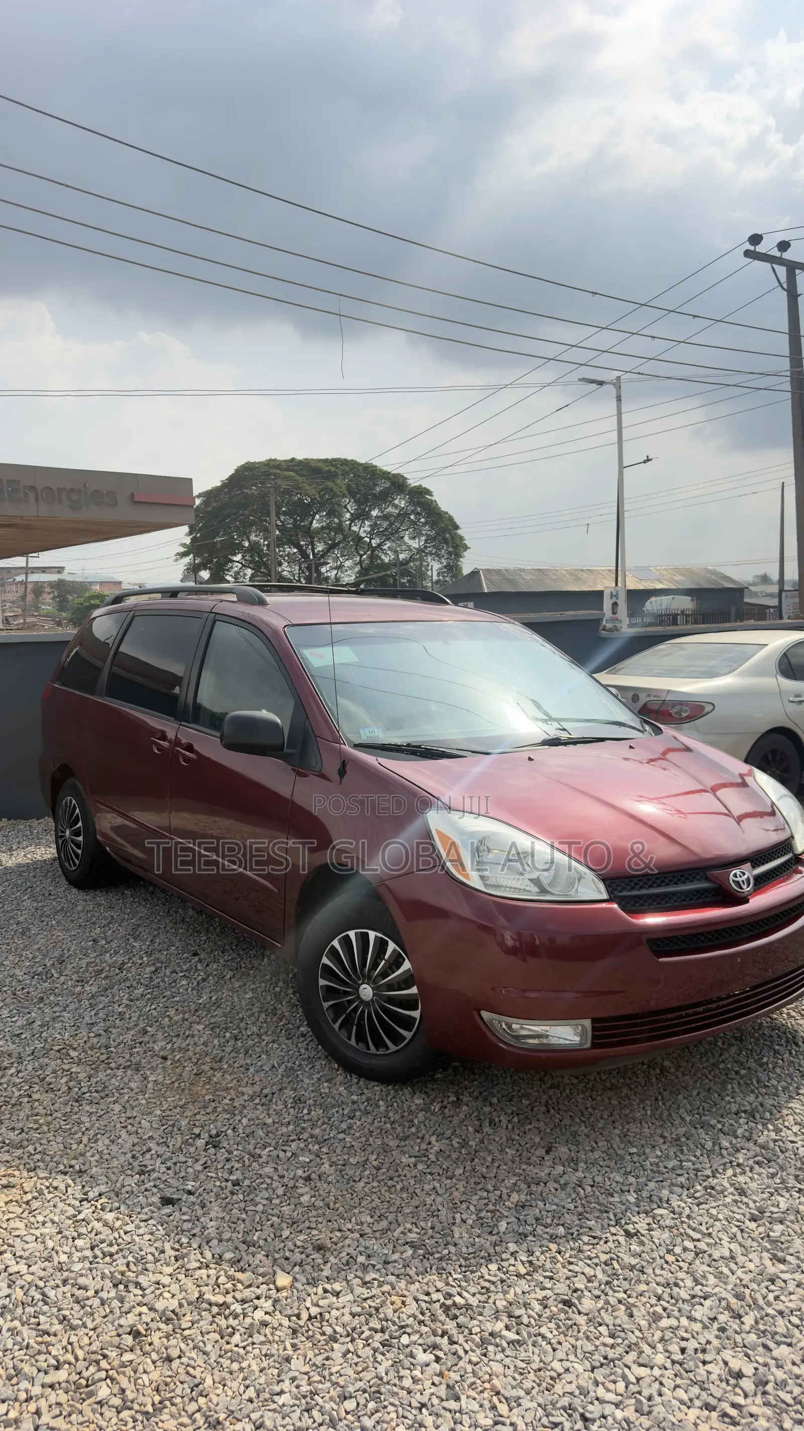 Toyota Sienna LE FWD (3.3L V6 5A) 2004 Burgundy