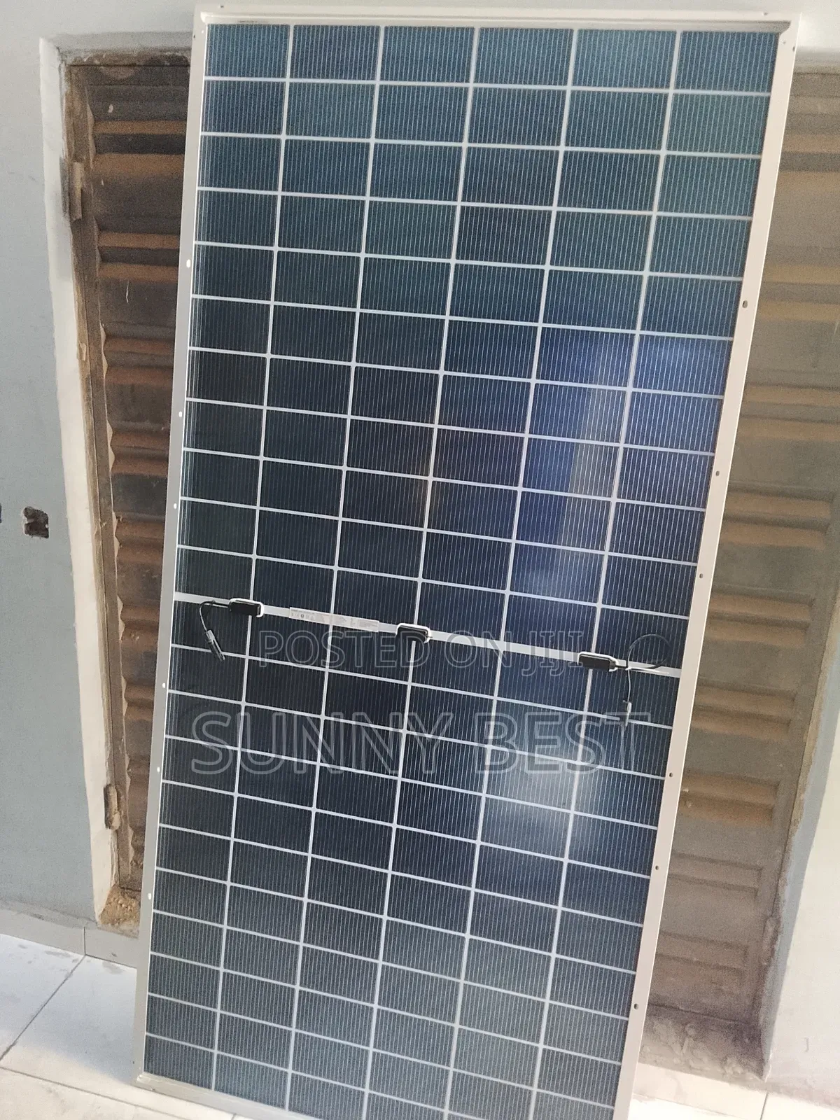 Longi Solar Panel 700w