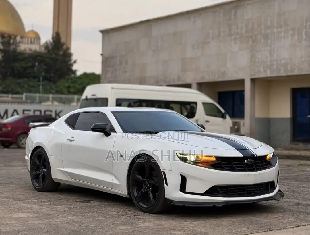 Chevrolet Camaro 2020 White