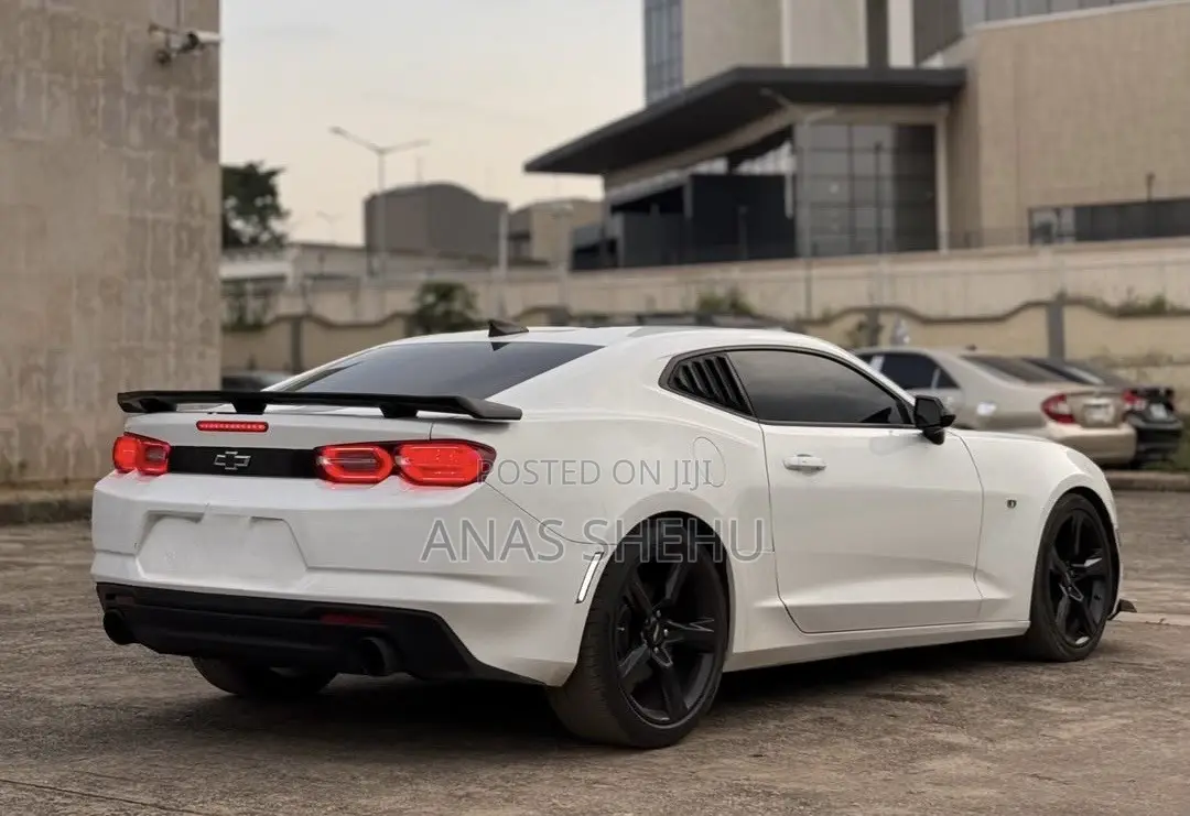 Chevrolet Camaro 2020 White