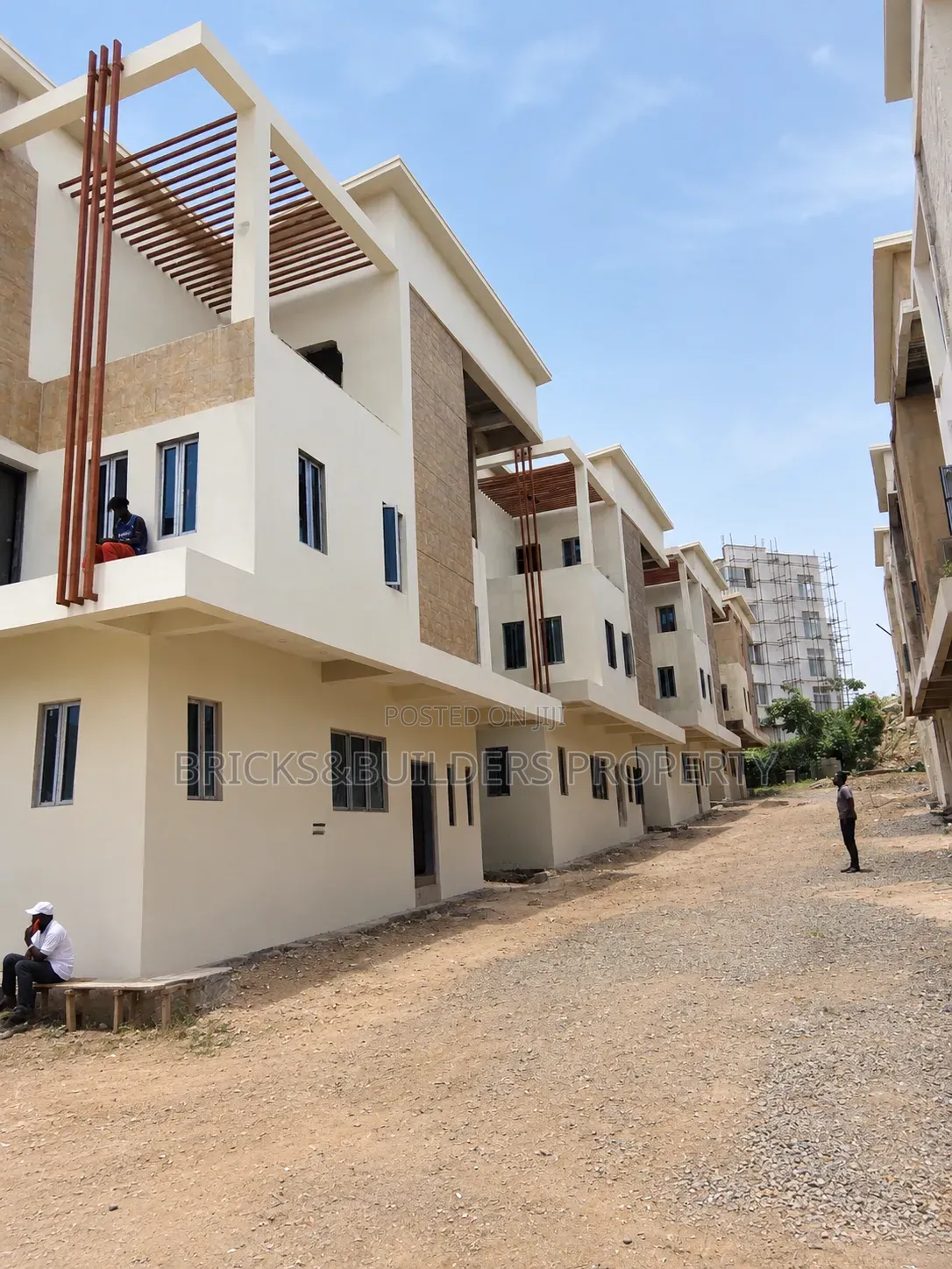 7bdrm Duplex in Guzape District for sale