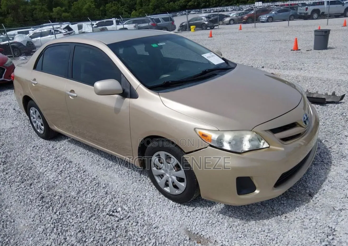 Toyota Corolla 2011 Gold
