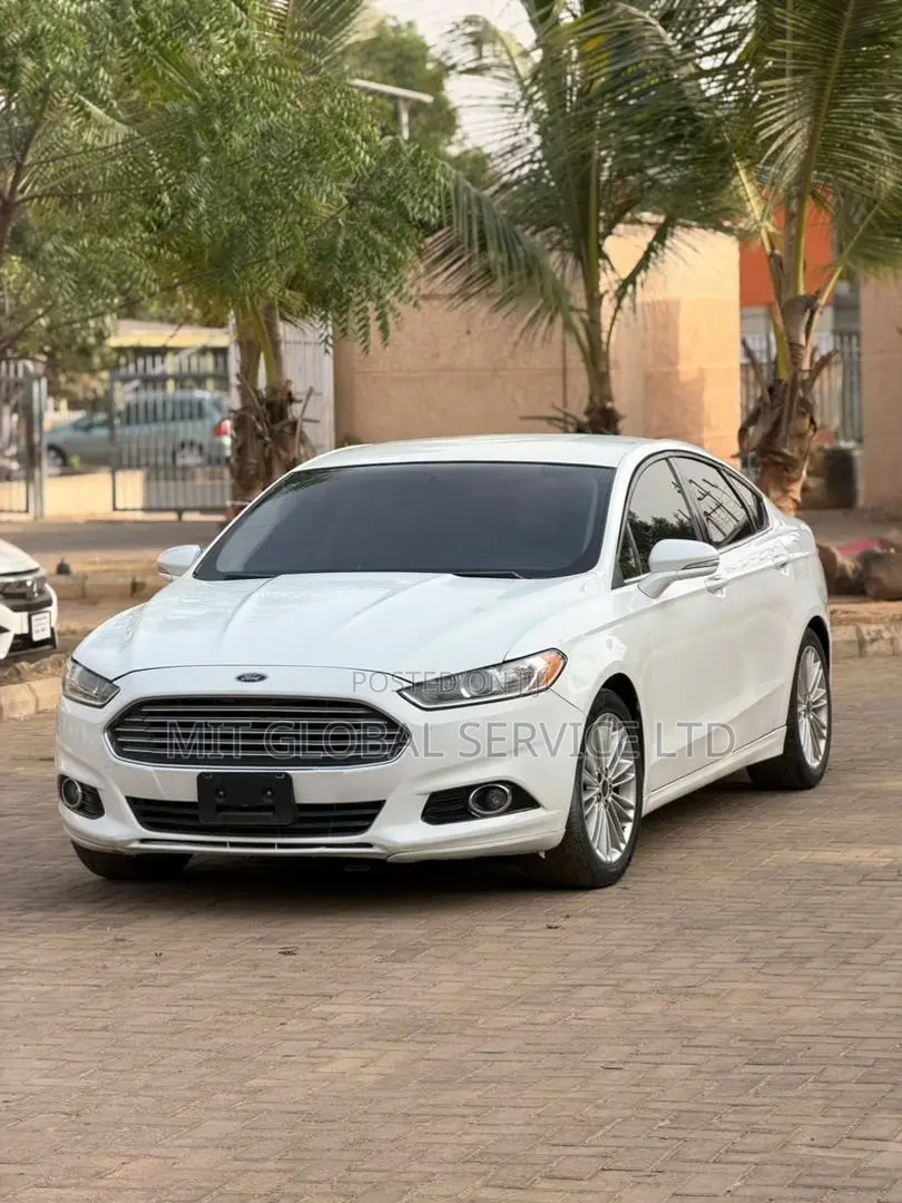 Ford Fusion 2015 White
