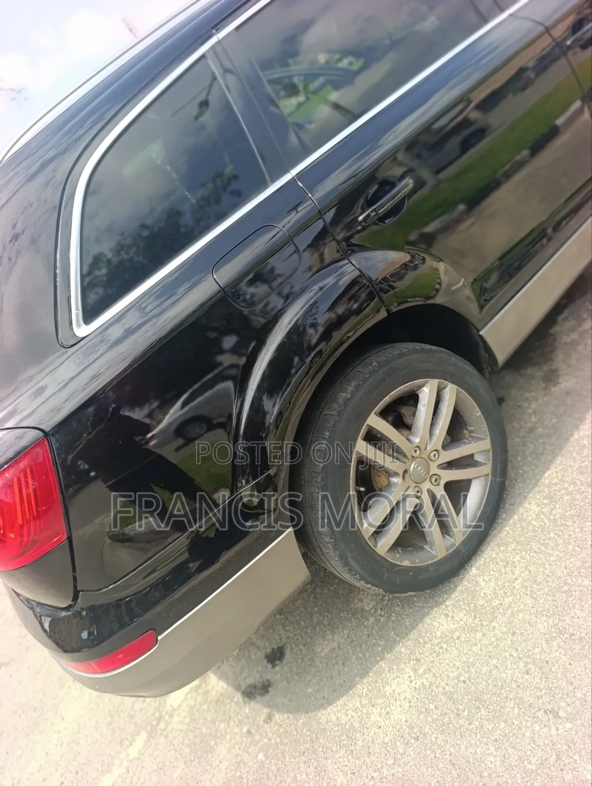 Audi Q7 3.0T Premium AWD quattro 2013