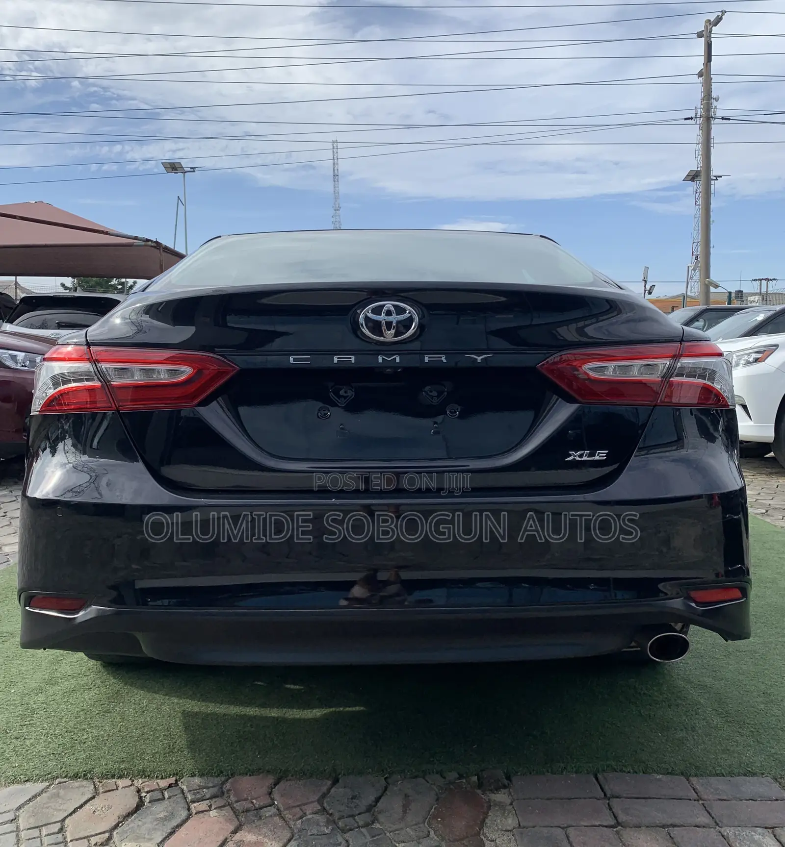 Toyota Camry XLE V6 FWD (3.5L 6cyl 8AM) 2018 Black
