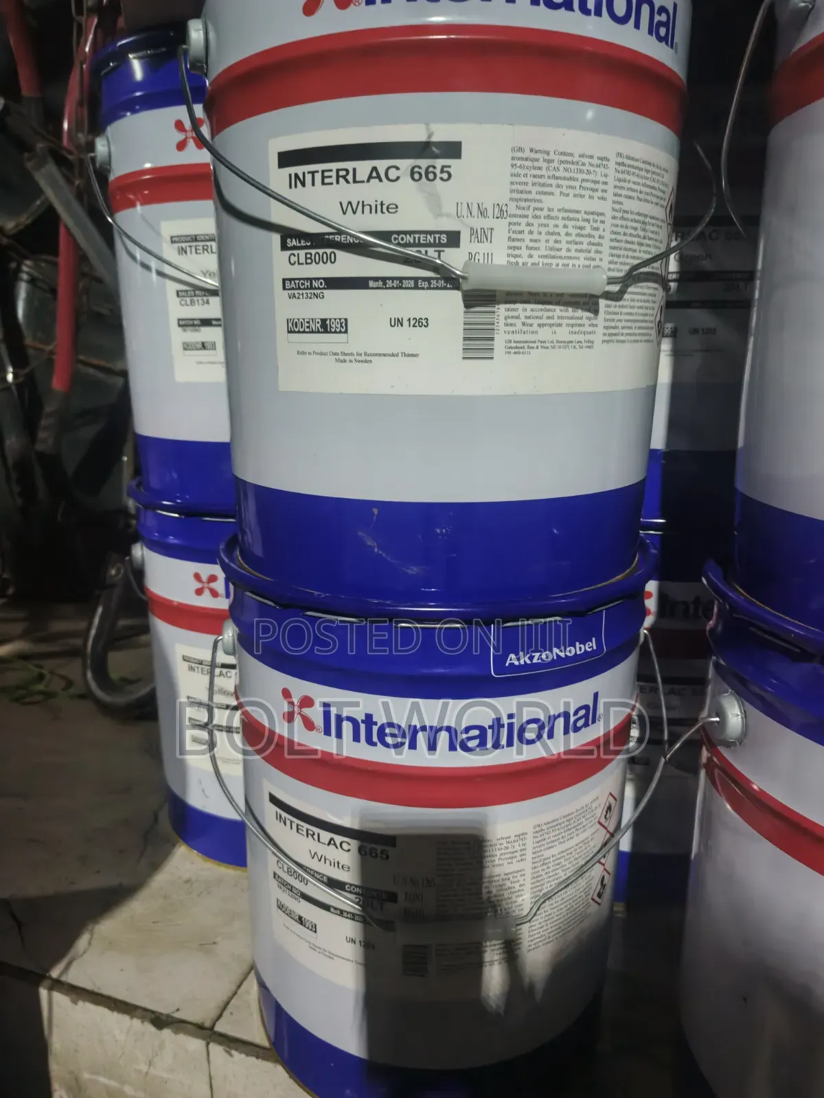 International Interlac 665 White Dealer