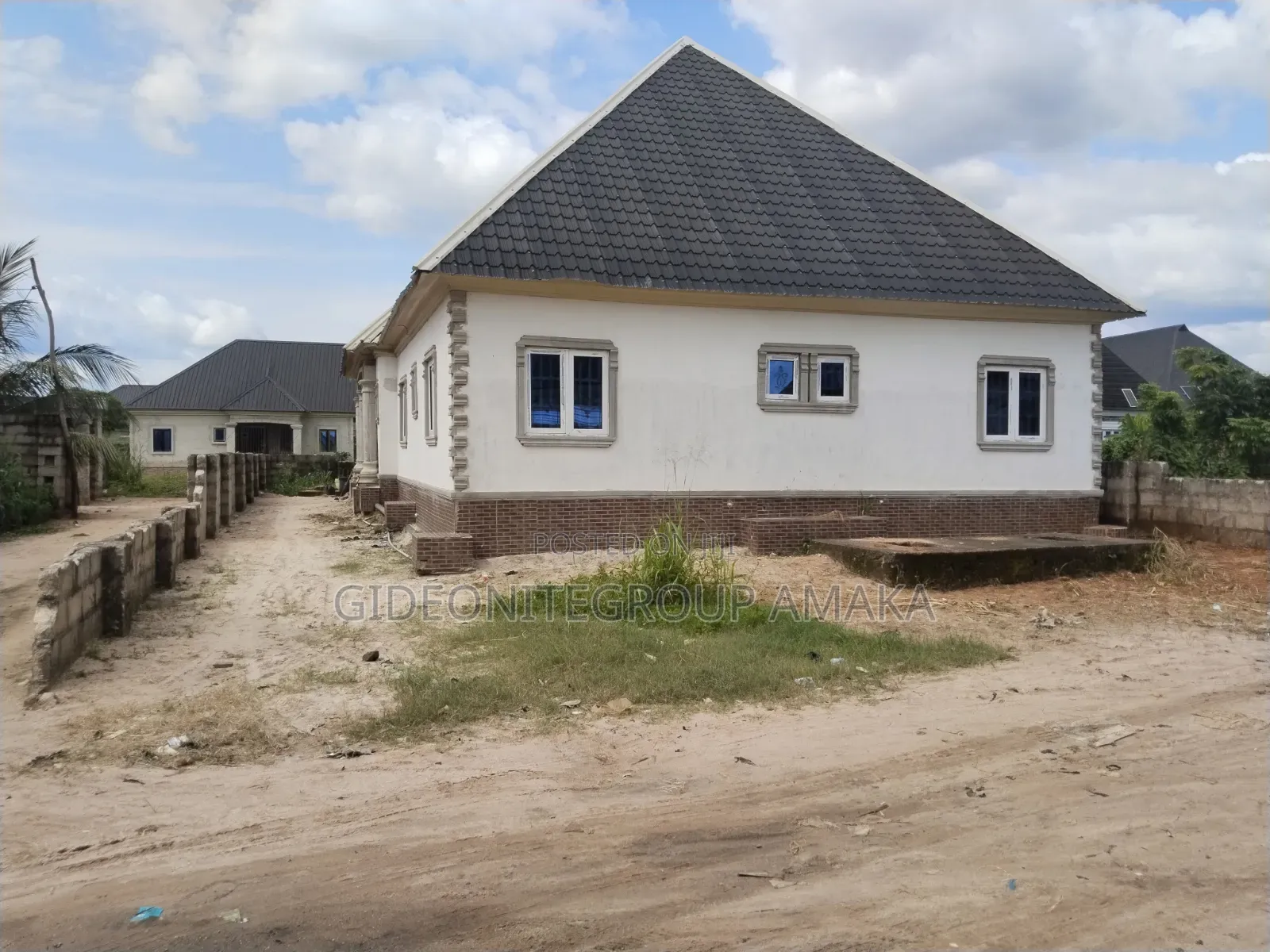 5bdrm Bungalow in Abraka, Ethiope East for sale