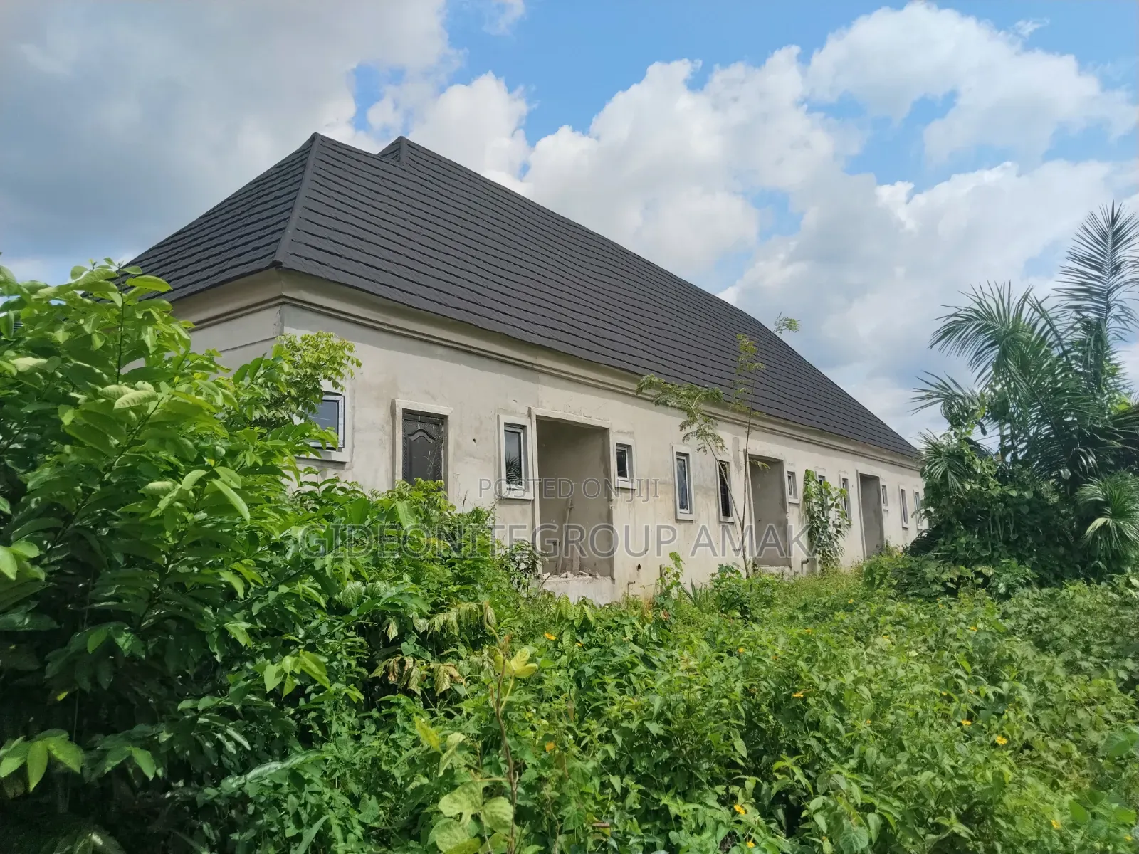 4bdrm Block of Flats in Abraka, Ethiope East for sale