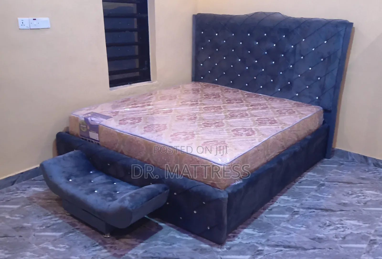 Bedframe 6×6 With Mattress (Brand New)