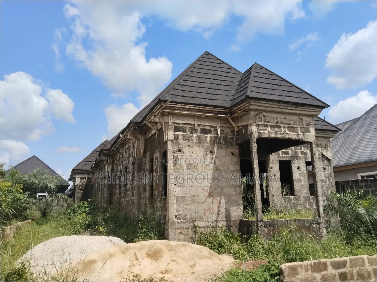 5bdrm Bungalow in Abraka, Ethiope East for sale