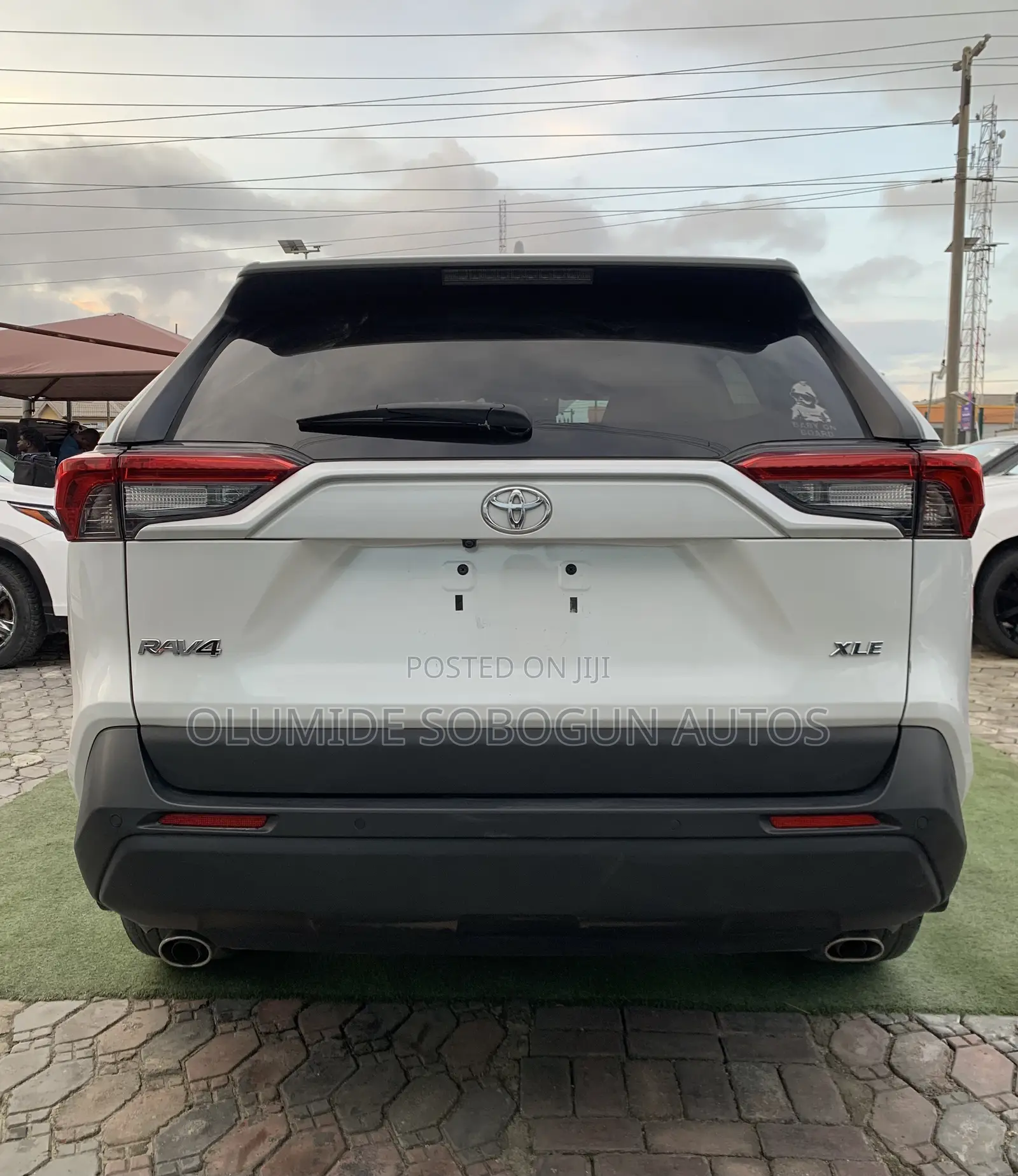 Toyota RAV4 XLE AWD 2024 White