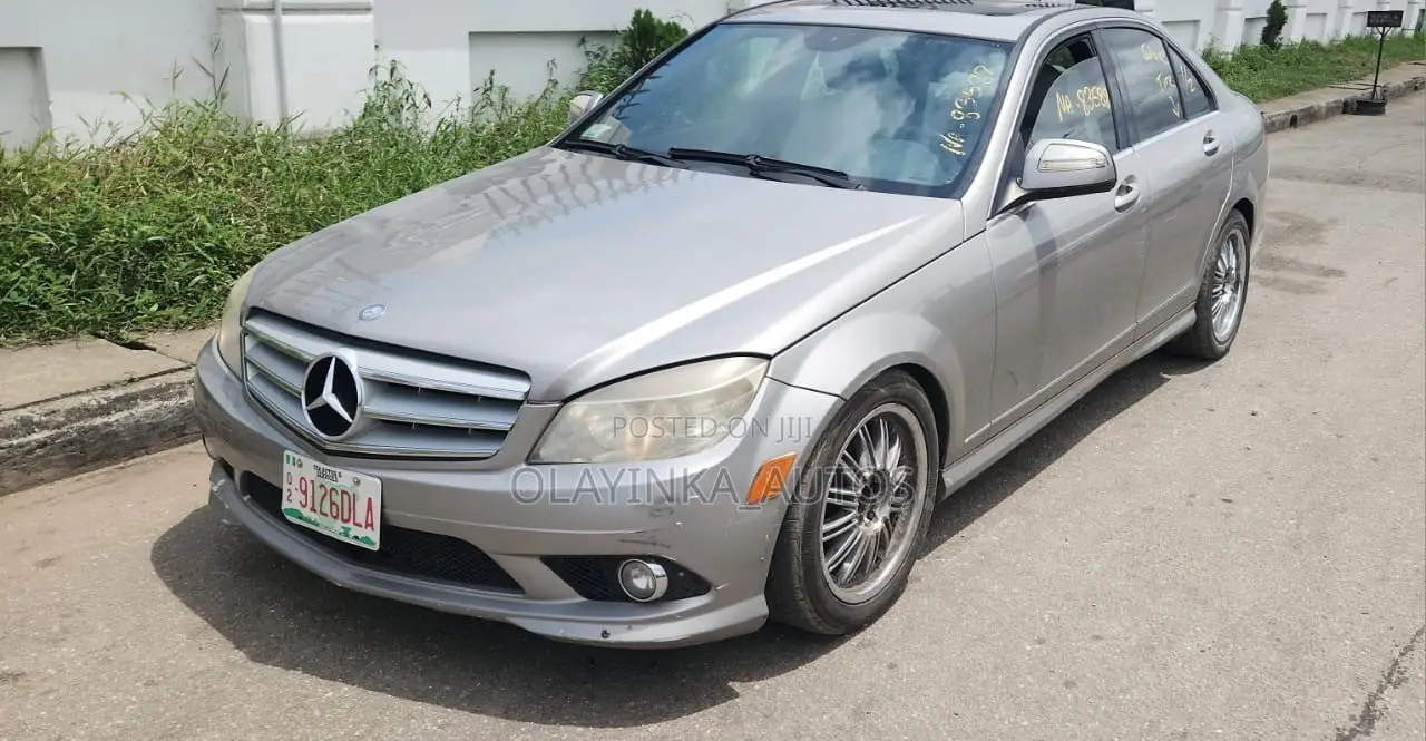 Mercedes-Benz C300 2009 Gray