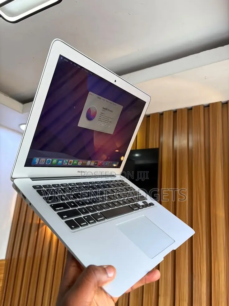 Laptop Apple MacBook Air 2015 8GB Intel Core i5 SSD 128GB