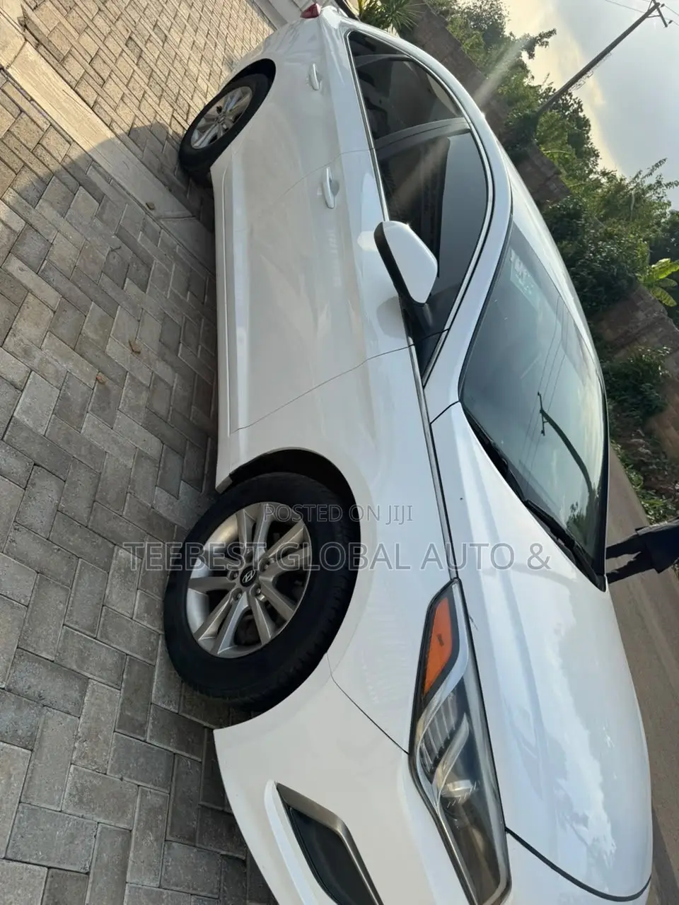 Hyundai Sonata Base Sedan FWD (2.4L 4cyl 6A) 2016 White