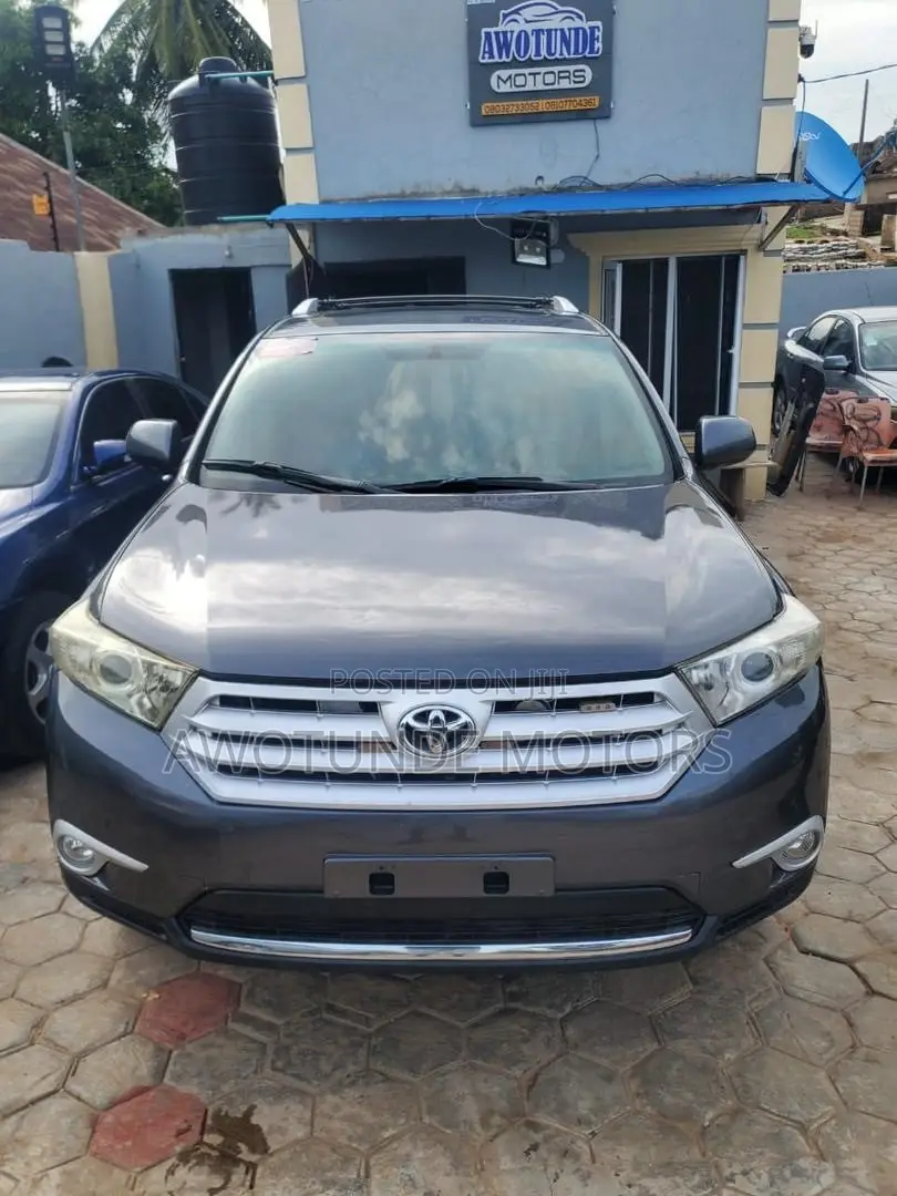 Toyota Highlander 2010 Gray