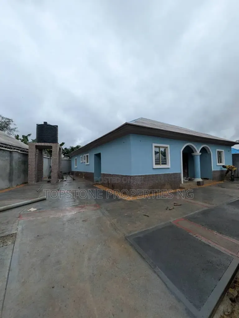 2bdrm Bungalow in Topstone Properties, Uyo for rent