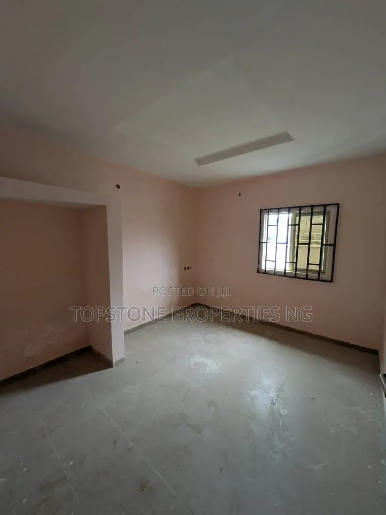 2bdrm Bungalow in Topstone Properties, Uyo for rent