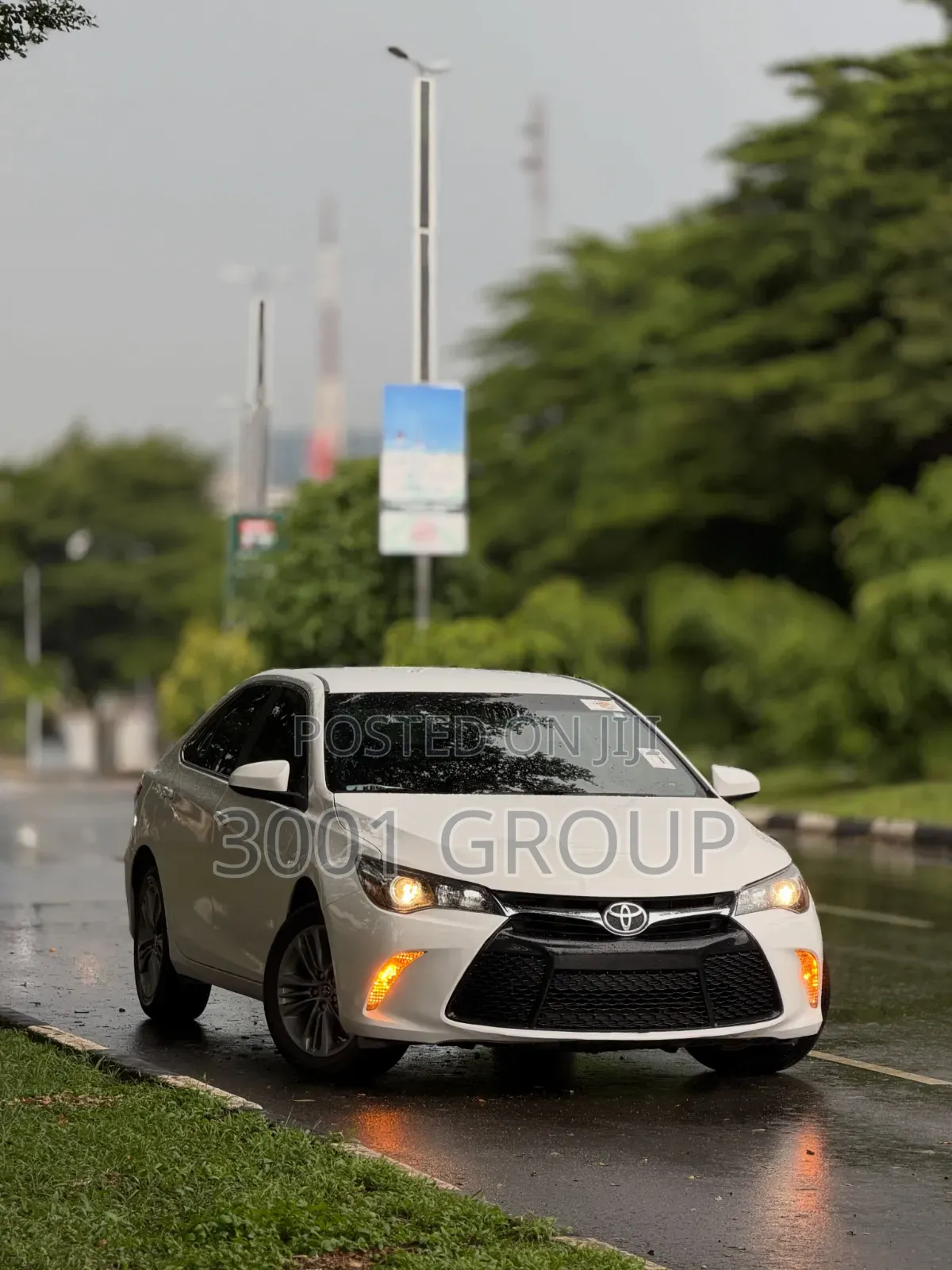 Toyota Camry 2016 White