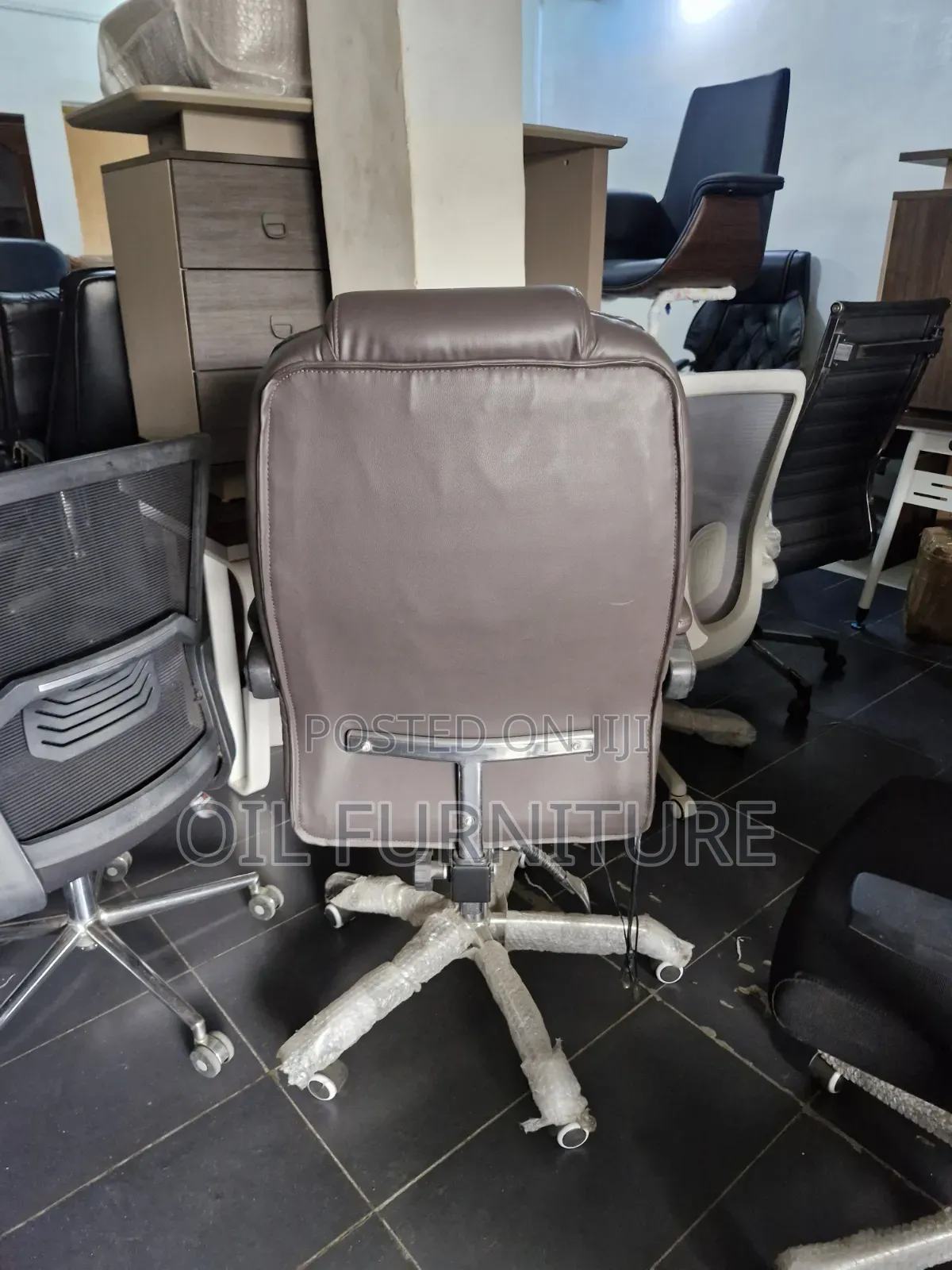 ​Ergonomic Leather Office Chair With Pull-Out Footrest & Recliner